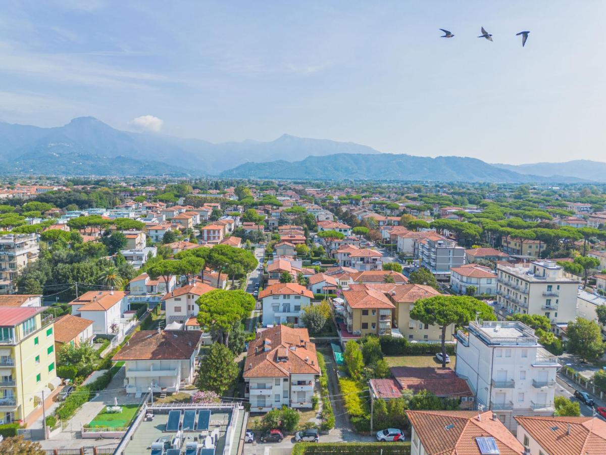 Apartment Dei Fiori By Interhome Lido di Camaiore Exterior foto